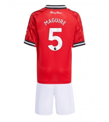 Manchester United Harry Maguire #5 Replika Hemmatröja Barn 2025-26 Kortärmad (+ Korta byxor) Manchester United Harry Maguire #5 Replika Hemmatröja Barn 2025-26 Kortärmad (+ Korta byxor)